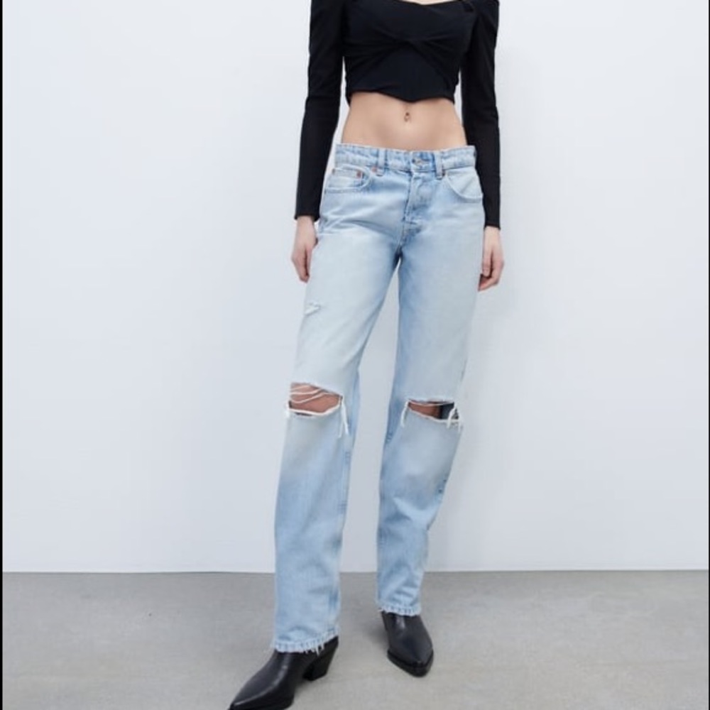 Light Wash Straight Leg Jeans